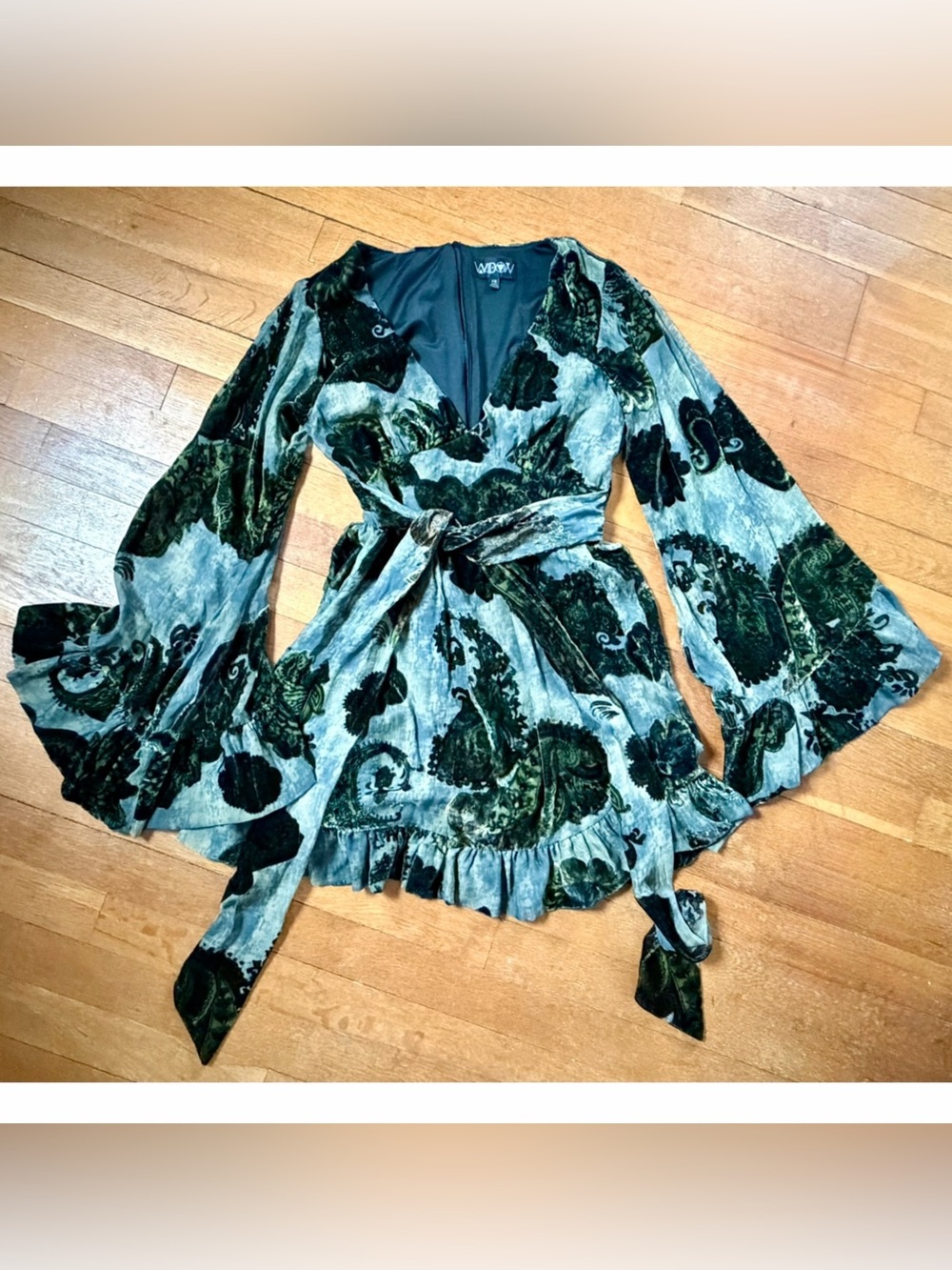 Widow Dolls Kill Green Velvet Bell Sleeve Paisley Mini Dress Rare